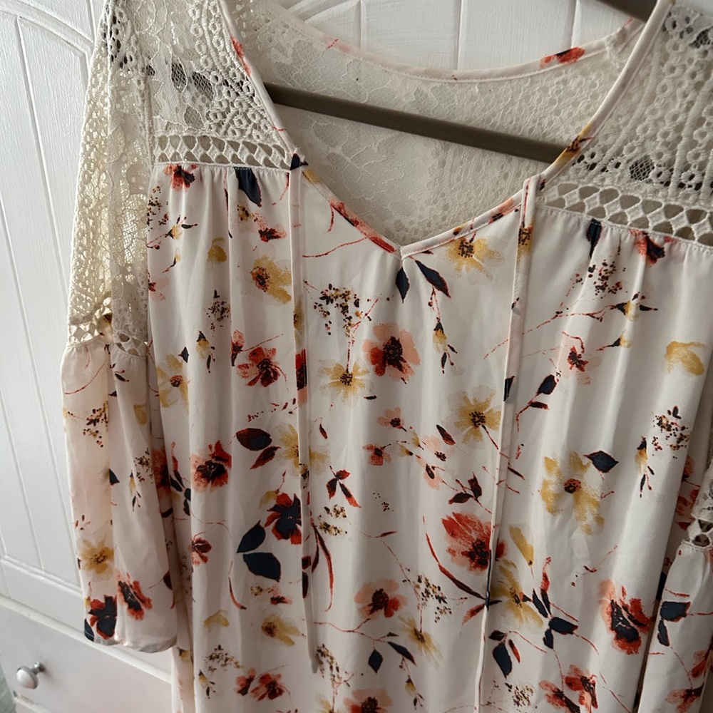 EUC A.N.A. Floral Lace Women's Dress W/ Bell Sleeves and Intricate Details, Mini